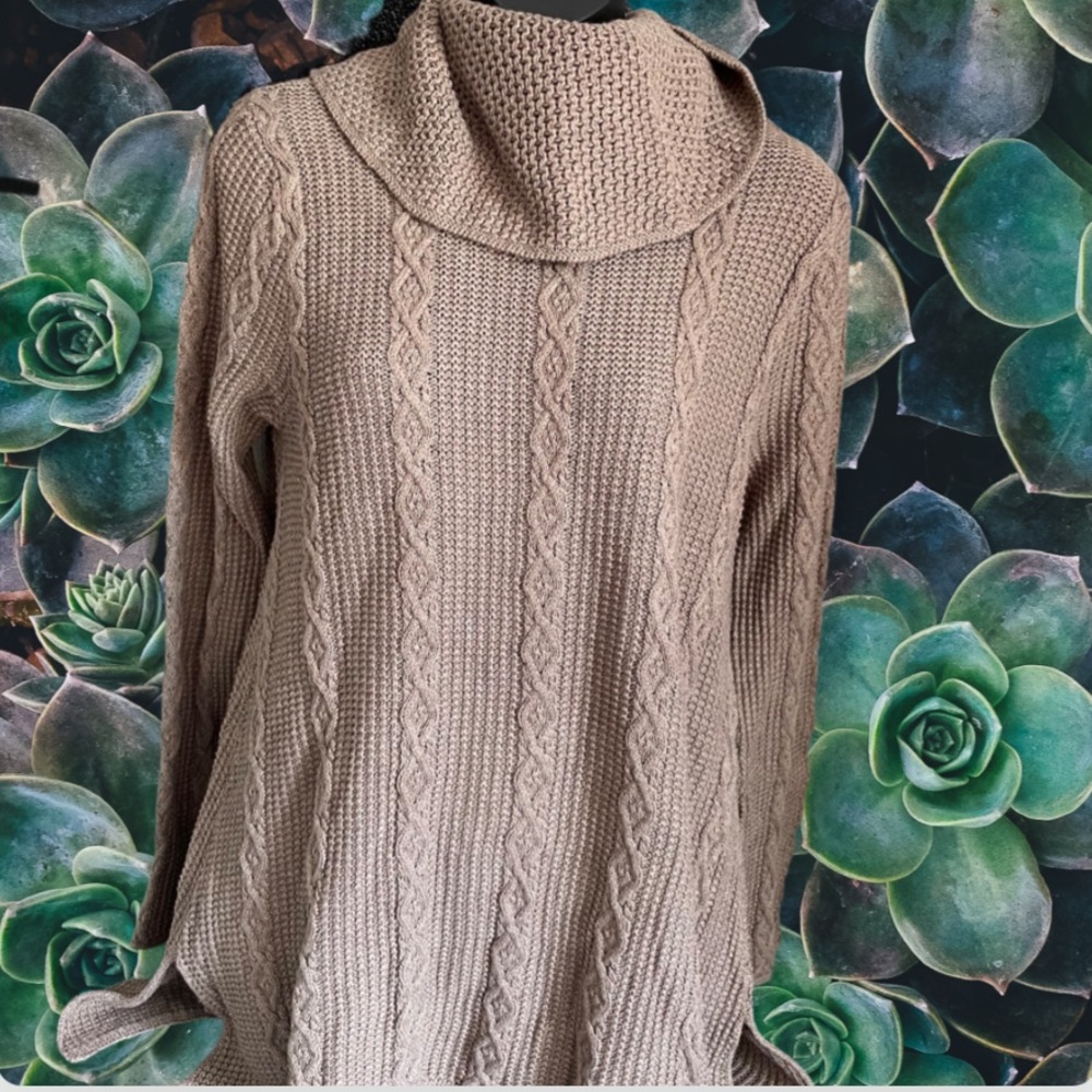 Beautiful Brown oversized sweater